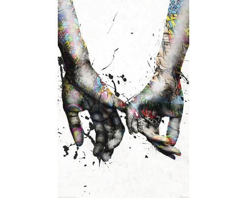 Illustration de deux mains qui se touchent et sont ornées de différents motifs et symboles