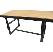 Table de jardin avec plateau en bois et structure en métal