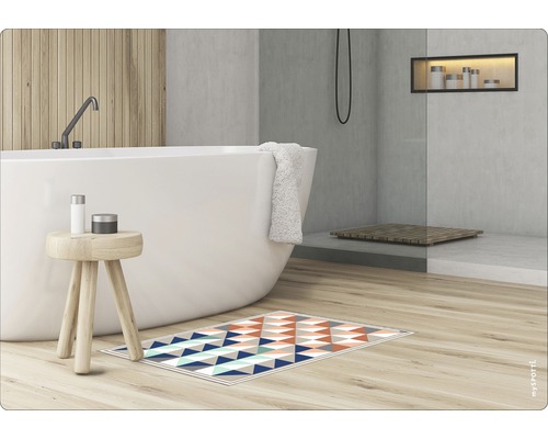 Badezimmer Szene mit Badewanne, Duschkabine und geometrischer Badematte