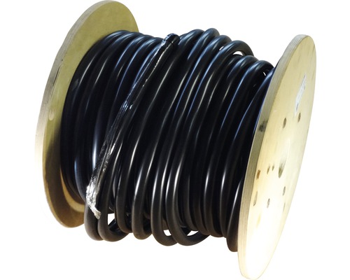 Schwarzes Kabel auf einer Kabeltrommel