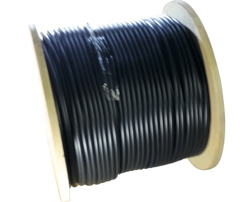 Schwarzes Kabel auf einer Spule