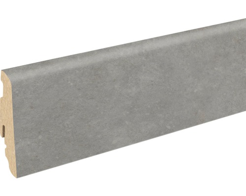 SKANDOR Sockelleiste Stein grau FOFA697 FU60L 19 x 58 x 2400 mm
