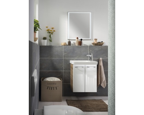 Éclairage de lavabo LED FACKELMANN Contura Light Milano 2.8 W Salle de bains avec meuble-lavabo, miroir, panier à linge et décoration