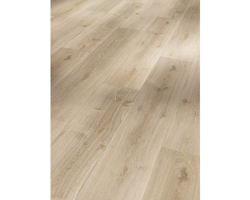 Sol stratifié posé avec aspect bois