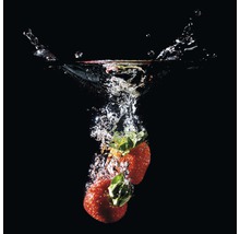 Glasbild Strawberry On Black II 30x30 cm GLA1421
