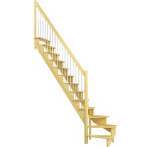 Holztreppe mit Geländer