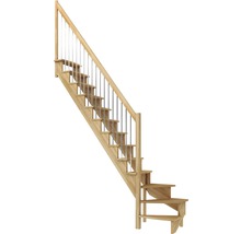 Holztreppe mit Geländer