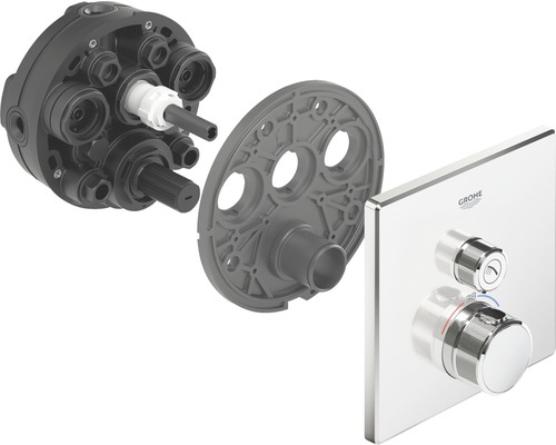 Robinet thermostatique encastré Grohe avec boîtier d''installation