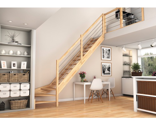 Appartement lumineux avec escalier en bois et garde-corps en acier inoxydable