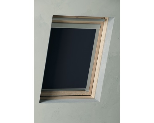 Dachfenster mit Verdunkelungsrollo