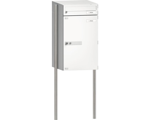 Weißer Briefkasten mit Edelstahlständer