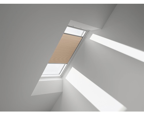 Store plissé alvéolaire VELUX uni beige doré à commande manuelle FHC C02 1049S