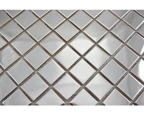 Nahaufnahme eines Mosaiks aus quadratischen Fliesen