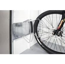 Vélo dans un support à vélos en métal