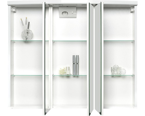 Armoire de toilette blanche avec trois portes, compartiments intérieurs et prise