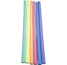 Mehrere Poolnudeln aus Schaumstoff