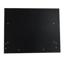 Plaque de recouvrement noire avec trous de fixation