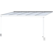 Freistehendes Terrassendach mit transparenten Paneelen und weißen Pfosten