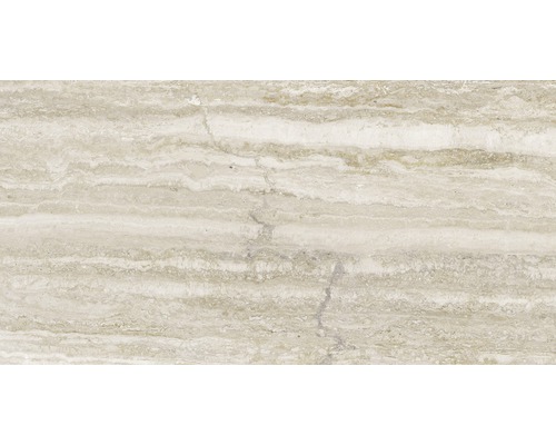 Carrelage en travertin avec grain horizontal