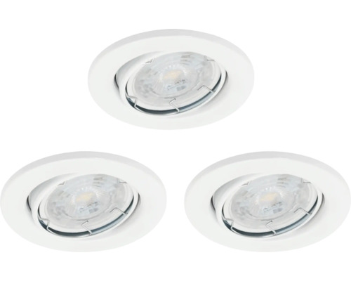 Trois spots encastrables au plafond blancs