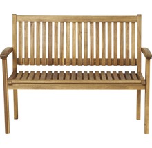 Holzbank mit Armlehnen für den Garten