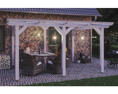 Terrassenüberdachung SKAN HOLZ Siena 434x300 cm weiß Überdachte Terrasse mit Sitzgruppe und Beleuchtung für den Aussenbereich.