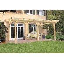 Holzpergola mit Sitzbereich im Garten
