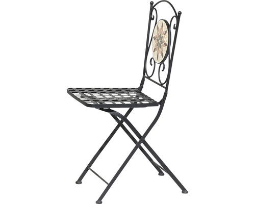 Gartensessel aus Metall mit Mosaikverzierung