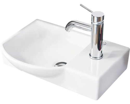 Lavabo rectangulaire en céramique avec robinet