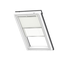 Fenêtre de toit avec store occultant
