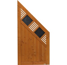 Clôture en bois avec plaques d''ardoise et motif à lattes diagonales