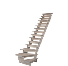 Holztreppe mit dreieckigen Stufen