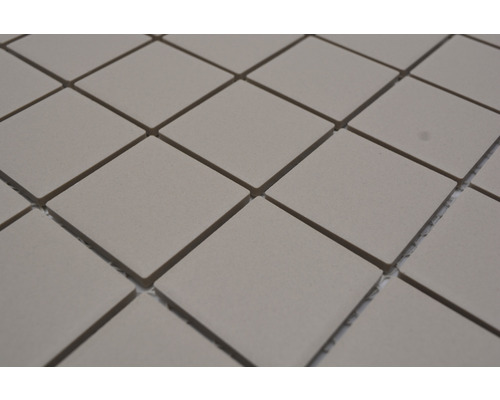 Quadratische Mosaikfliesen aus Keramik