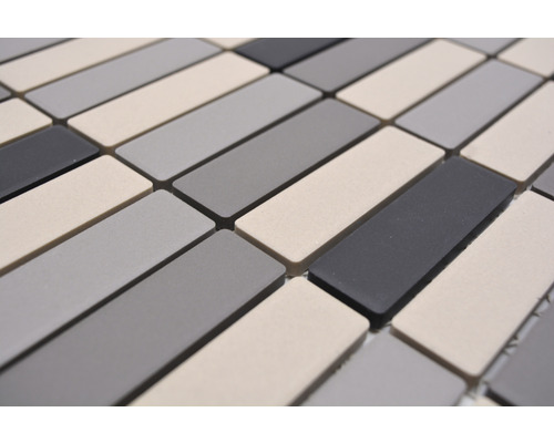 Mosaikfliesen in rechteckiger Form