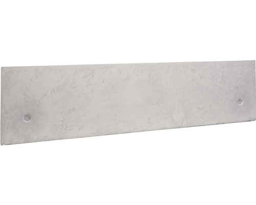 Plaque de ciment grise avec trous de fixation