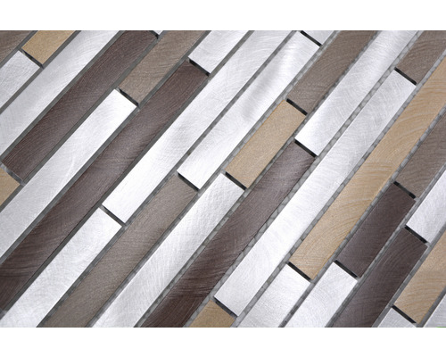 Mosaikfliese in Holz- und Metalloptik