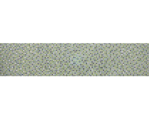 Mosaïque avec pierres carrées dans les tons vert et gris