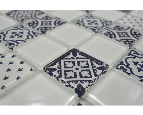 Detailansicht Mosaikfliese mit Muster