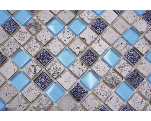 Carreaux de mosaïque avec éléments en verre, en pierre et décoratifs