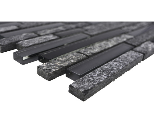 Mosaïque en verre et pierre