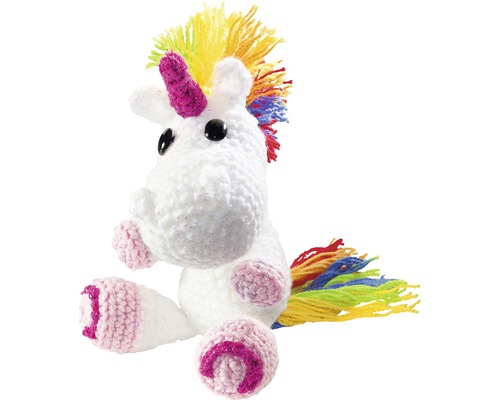 Peluche licorne au crochet avec crinière et queue colorées
