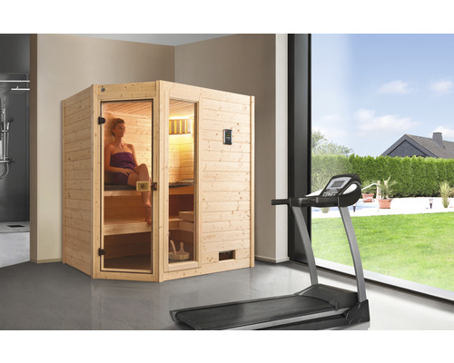 Sauna en bois massif Weka Valida angle GTF taille 1 avec poêle 5,4 kW et commande numérique avec fenêtre en porte entièrement vitrée en verre transparent