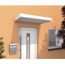 Image d''une entrée avec auvent de porte, porte d''entrée et boîte aux lettres sur une façade de maison