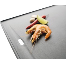 Plancha avec crevettes, citron vert, ail et piment