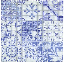 Mosaikmatte mit blau-weißen Mustern