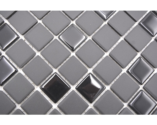 Mosaikfliesen mit quadratischem Muster