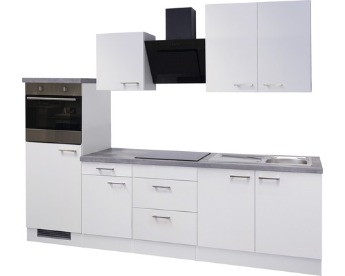 Cuisine équipée avec évier, cuisinière, four, hotte et éléments hauts