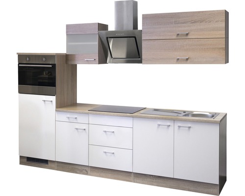 Küchenzeile mit Spüle, Kochfeld, Backofen, Dunstabzugshaube und Hängeschränken