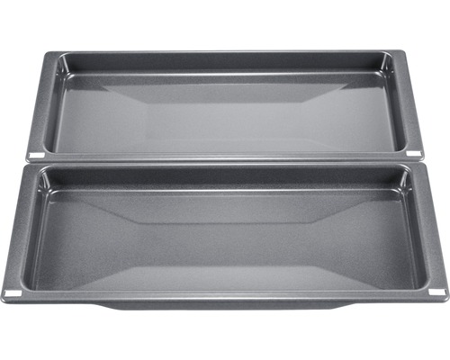 Deux plaques de cuisson en métal