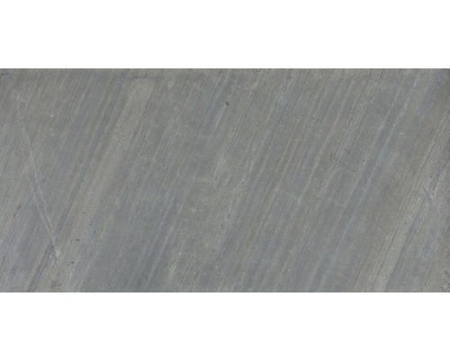 Dalle en pierre naturelle avec un veinage diagonal